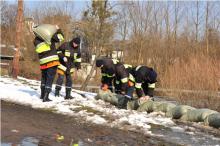 Курсанти ЛДУ БЖД спільно з рятувальниками ГУ ДСНС України в Львівській області вживають заходів з мінімізації наслідків можливих паводків