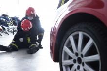 Practical lessons during bad weather: rescuers-to-be practice skills in Rescue Training Center Practical lessons during bad weather: rescuers-to-be practice skills in Rescue Training Center