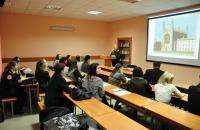 Представники Кембриджу допомагають курсантам та студентам вдосконалювати знання з англійської мови